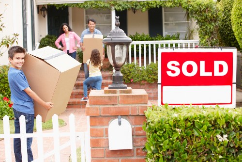 Free quote concept for Movers Swiss Cottage pricing